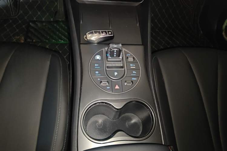 Used BYD Seal 05 DM-i 2025 DM-i Smart Drive 55KM Luxury Model Gear Lever