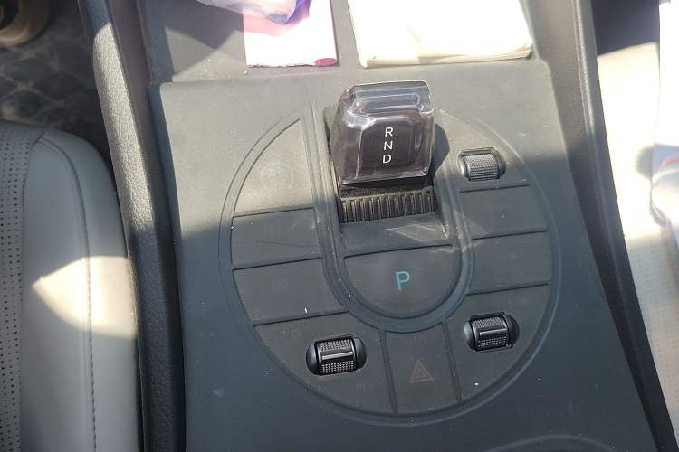 Used BYD Seal 05 DM-i 2025 DM-i Smart Drive 55KM Luxury Model Gear Lever