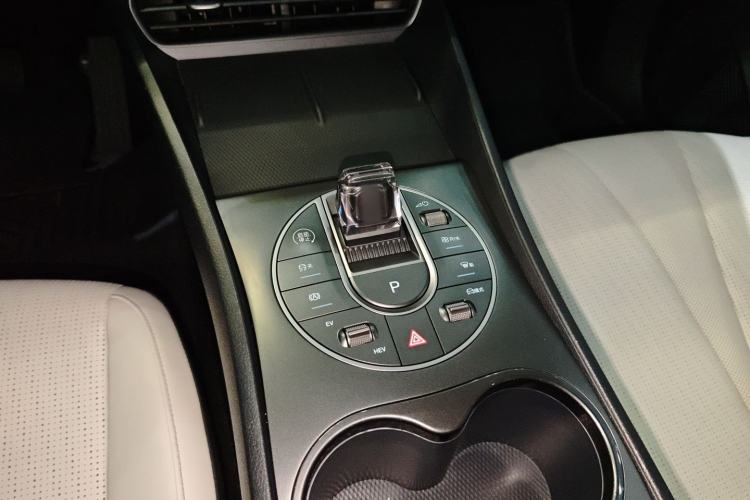 Used BYD Seal 05 DM-i 2025 DM-i Smart Drive 55KM Luxury Model Gear Lever