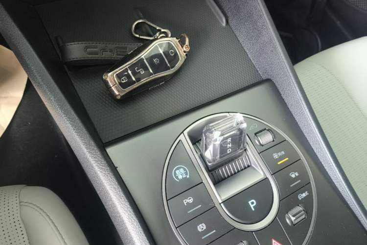 Used BYD Seal 05 DM-i 2025 DM-i Smart Drive 55KM Prestige Model Gear Lever