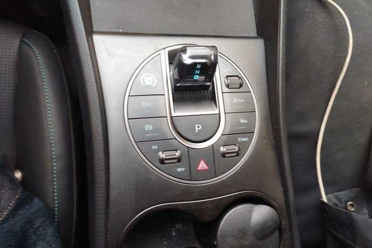 Used BYD Seal 05 DM-i 2025 DM-i Smart Drive 55KM Luxury Model Gear Lever