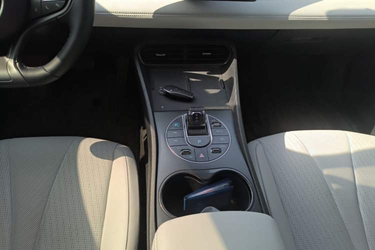 Used BYD Seal 05 DM-i 2025 DM-i Intelligent Drive 120KM Flagship Model Gear Lever