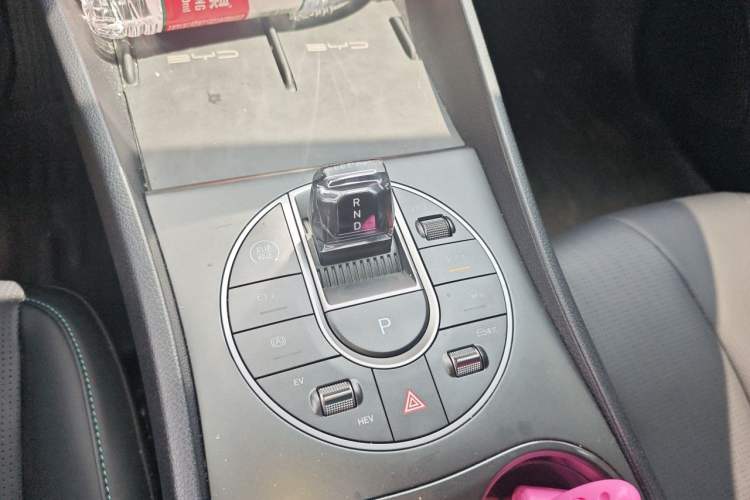 Used BYD Seal 05 DM-i 2025 DM-i Smart Drive 55KM Luxury Model Gear Lever