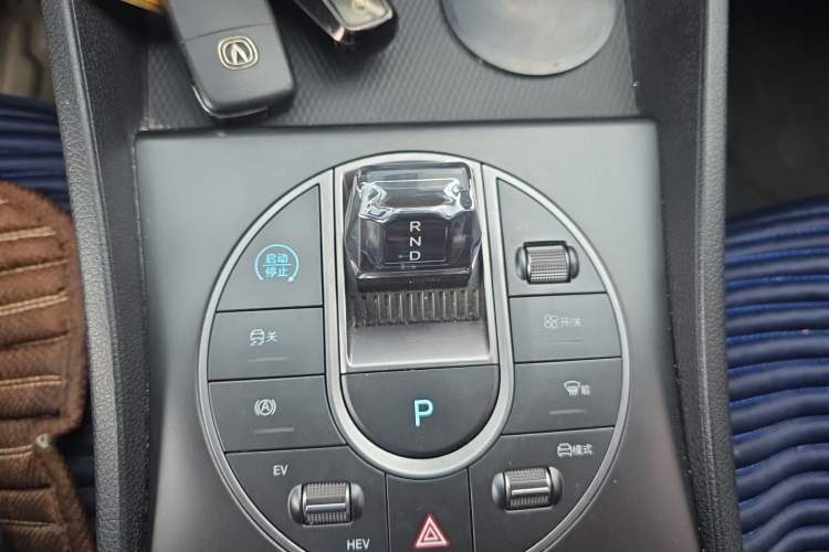 Used BYD Seal 05 DM-i 2025 DM-i Smart Drive 55KM Luxury Model Gear Lever