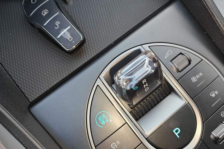Used BYD Seal 05 DM-i 2025 DM-i Smart Drive 55KM Luxury Model Gear Lever