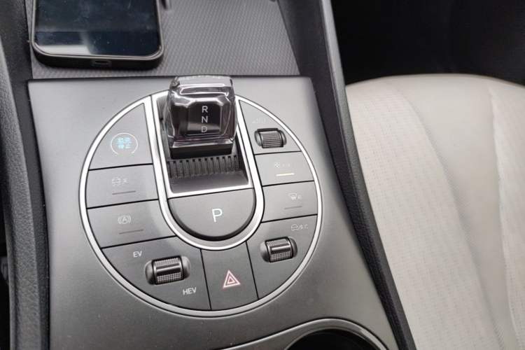 Used BYD Seal 05 DM-i 2025 DM-i Smart Drive 55KM Luxury Model Gear Lever