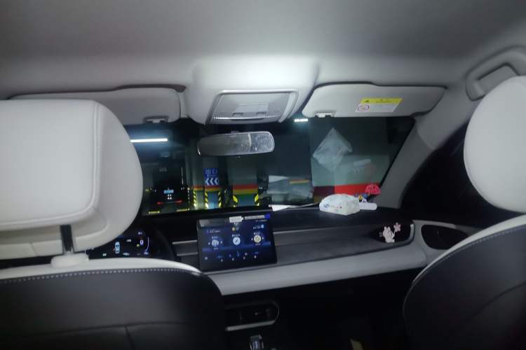 Used BYD Seal 05 DM-i 2025 DM-i Smart Drive 55KM Luxury Model Headliner