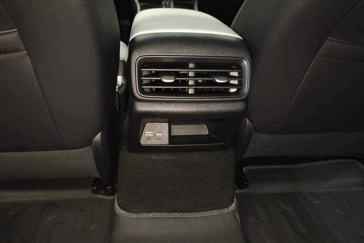 Used BYD Seal 05 DM-i 2025 DM-i Smart Drive 55KM Luxury Model Interior 1