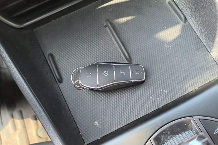 Used BYD Seal 05 DM-i 2025 DM-i Intelligent Drive 120KM Flagship Model Interior 1