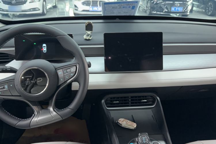 Used BYD Seal 05 DM-i 2025 DM-i Smart Drive 55KM Luxury Model Interior 3