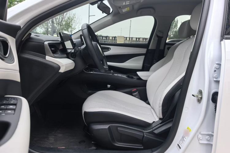 Used BYD Seal 05 DM-i 2025 DM-i Smart Drive 55KM Luxury Model Interior 4