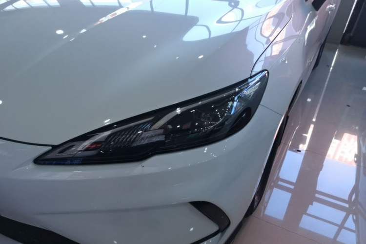 Used BYD Seal 05 DM-i 2025 DM-i Smart Drive 55KM Luxury Model Left Front Headlight