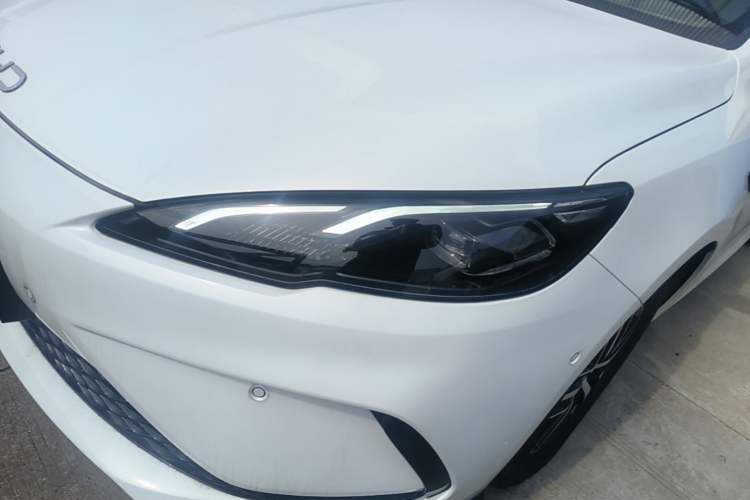 Used BYD Seal 05 DM-i 2025 DM-i Intelligent Drive 120KM Flagship Model Left Front Headlight