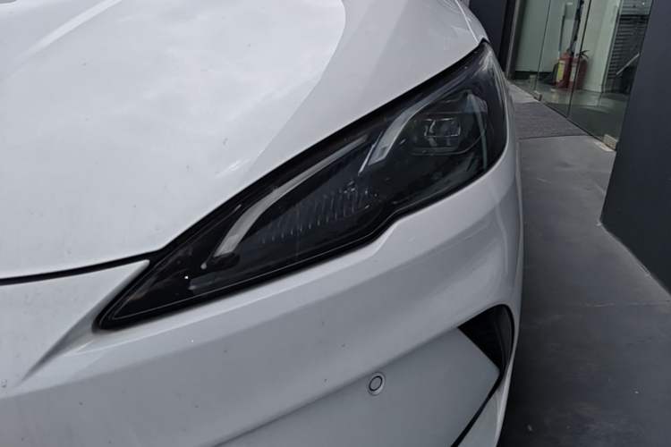 Used BYD Seal 05 DM-i 2025 DM-i Intelligent Drive 120KM Flagship Model Left Front Headlight
