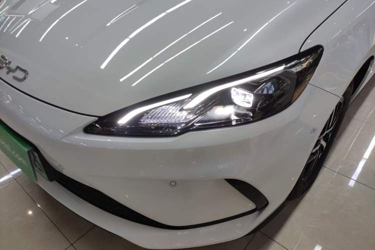 Used BYD Seal 05 DM-i 2025 DM-i Intelligent Drive 120KM Flagship Model Left Front Headlight