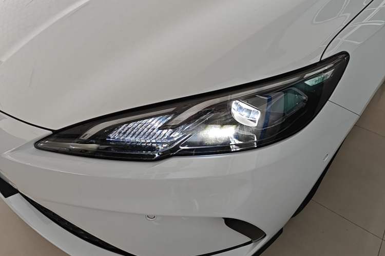 Used BYD Seal 05 DM-i 2025 DM-i Smart Drive 55KM Prestige Model Left Front Headlight