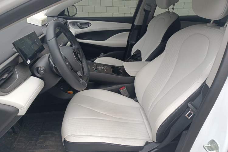 Used BYD Seal 05 DM-i 2025 DM-i Intelligent Drive 120KM Flagship Model Left Front Seat