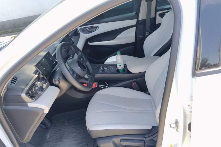Used BYD Seal 05 DM-i 2025 DM-i Smart Drive 55KM Luxury Model Left Front Seat