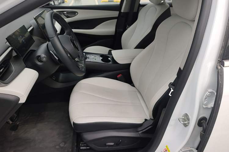 Used BYD Seal 05 DM-i 2025 DM-i Intelligent Drive 120KM Flagship Model Left Front Seat