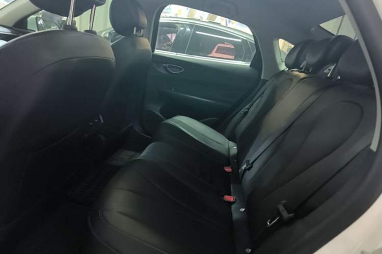 Used BYD Seal 05 DM-i 2025 DM-i Smart Drive 55KM Luxury Model Left Rear Seat