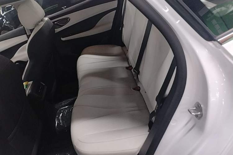 Used BYD Seal 05 DM-i 2025 DM-i Intelligent Drive 120KM Flagship Model Left Rear Seat