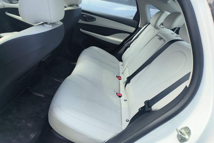 Used BYD Seal 05 DM-i 2025 DM-i Intelligent Drive 120KM Flagship Model Left Rear Seat