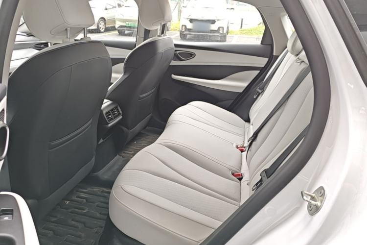 Used BYD Seal 05 DM-i 2025 DM-i Intelligent Drive 120KM Flagship Model Left Rear Seat