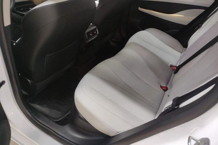 Used BYD Seal 05 DM-i 2025 DM-i Intelligent Drive 120KM Flagship Model Left Rear Seat