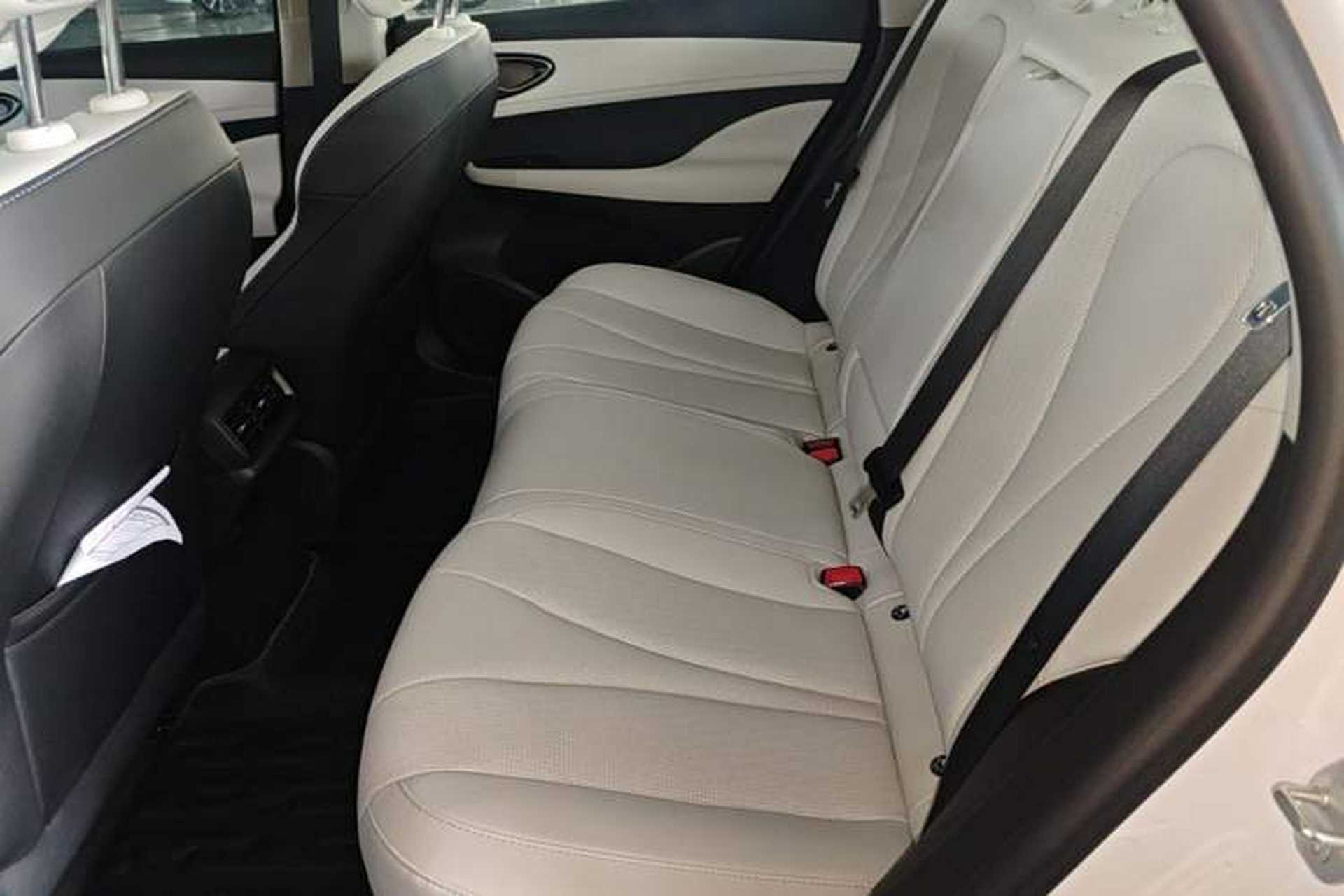 Used BYD Seal 05 DM-i 2025 DM-i Intelligent Drive 120KM Flagship Model Left Rear Seat