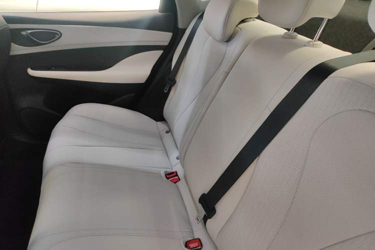 Used BYD Seal 05 DM-i 2025 DM-i Smart Drive 55KM Luxury Model Left Rear Seat