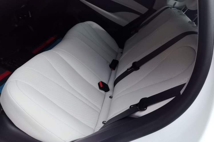 Used BYD Seal 05 DM-i 2025 DM-i Smart Drive 55KM Luxury Model Left Rear Seat