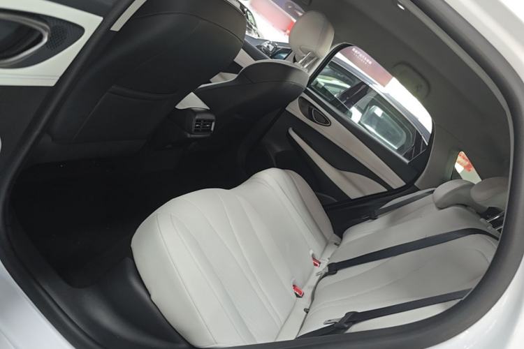 Used BYD Seal 05 DM-i 2025 DM-i Smart Drive 55KM Luxury Model Left Rear Seat