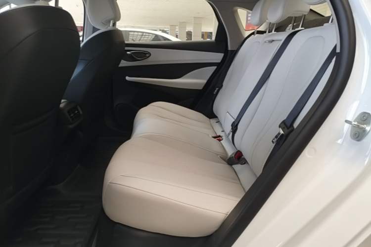 Used BYD Seal 05 DM-i 2025 DM-i Intelligent Drive 120KM Flagship Model Left Rear Seat