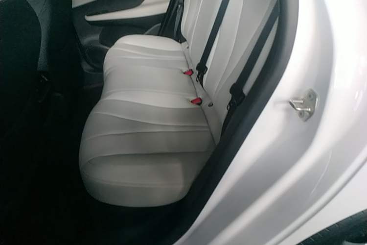 Used BYD Seal 05 DM-i 2025 DM-i Smart Drive 55KM Luxury Model Left Rear Seat