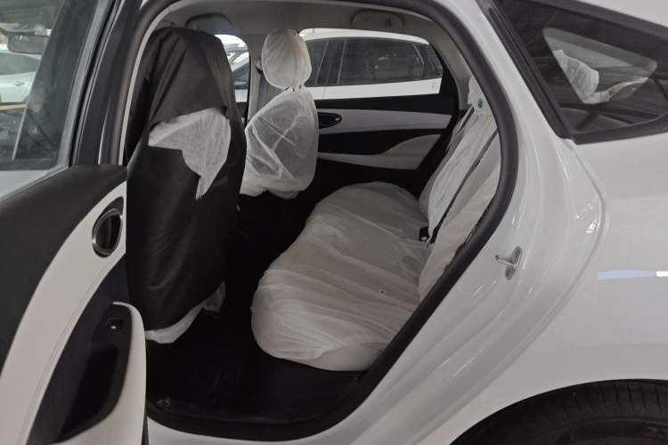 Used BYD Seal 05 DM-i 2025 DM-i Smart Drive 55KM Luxury Model Left Rear Seat