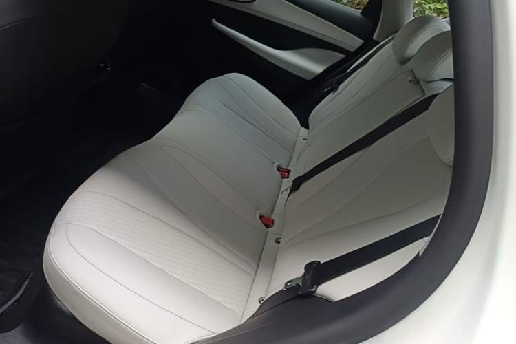Used BYD Seal 05 DM-i 2025 DM-i Intelligent Drive 120KM Flagship Model Left Rear Seat