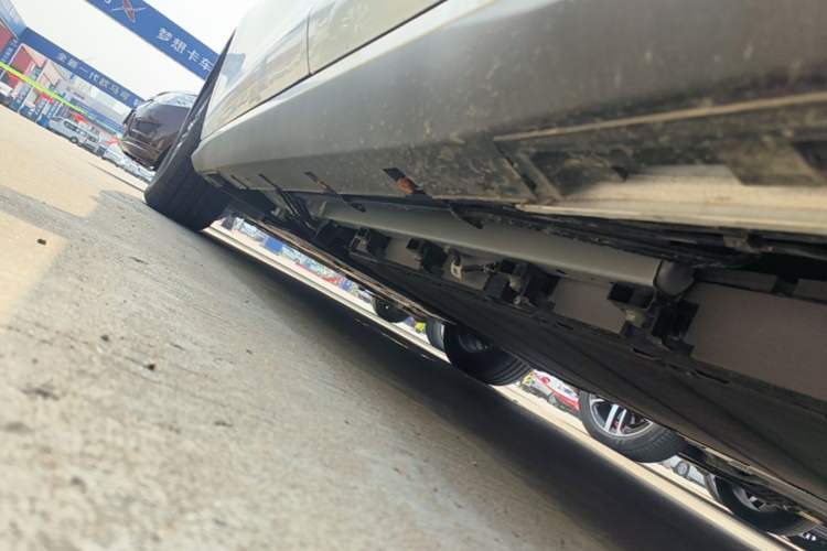 Used BYD Seal 05 DM-i 2025 DM-i Intelligent Drive 120KM Flagship Model Left Side Sill