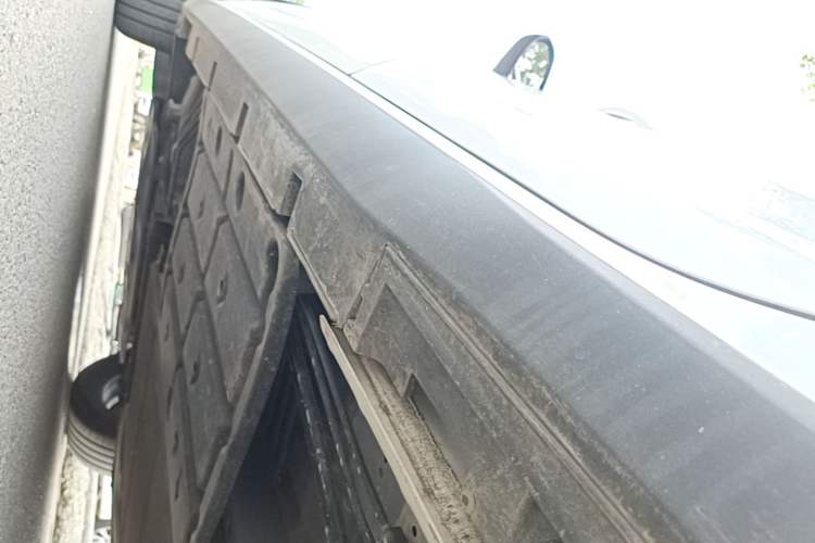 Used BYD Seal 05 DM-i 2025 DM-i Smart Drive 55KM Luxury Model Left Side Sill