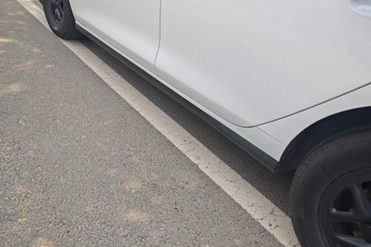 Used BYD Seal 05 DM-i 2025 DM-i Smart Drive 55KM Luxury Model Left Side Sill