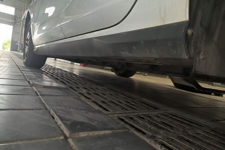 Used BYD Seal 05 DM-i 2025 DM-i Intelligent Drive 120KM Flagship Model Left Side Sill