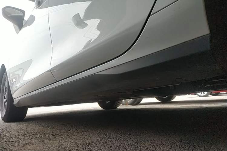 Used BYD Seal 05 DM-i 2025 DM-i Smart Drive 55KM Luxury Model Left Side Sill