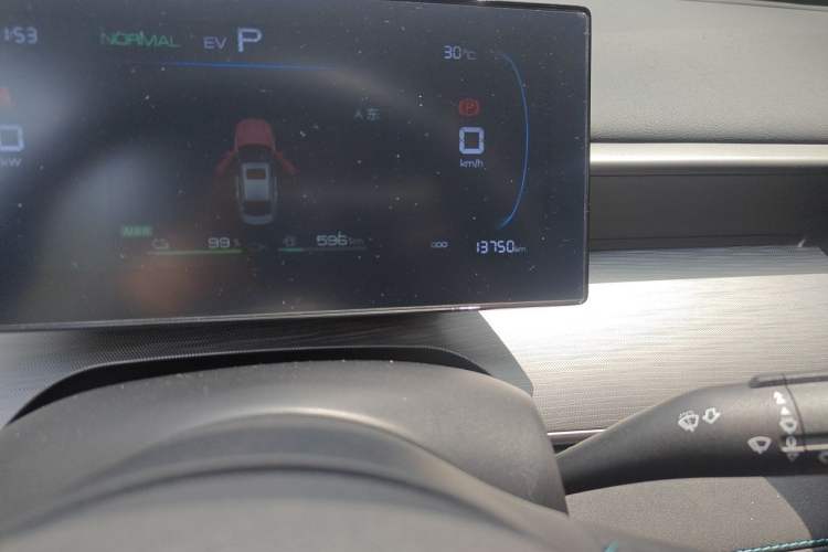 Used BYD Seal 05 DM-i 2025 DM-i Smart Drive 55KM Luxury Model Odometer Close Up
