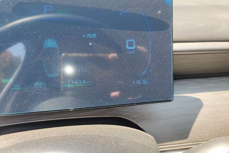 Used BYD Seal 05 DM-i 2025 DM-i Smart Drive 55KM Luxury Model Odometer Close Up