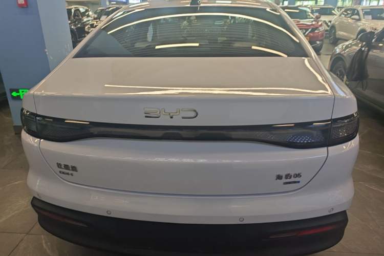 Used BYD Seal 05 DM-i 2025 DM-i Intelligent Drive 120KM Flagship Model Rear