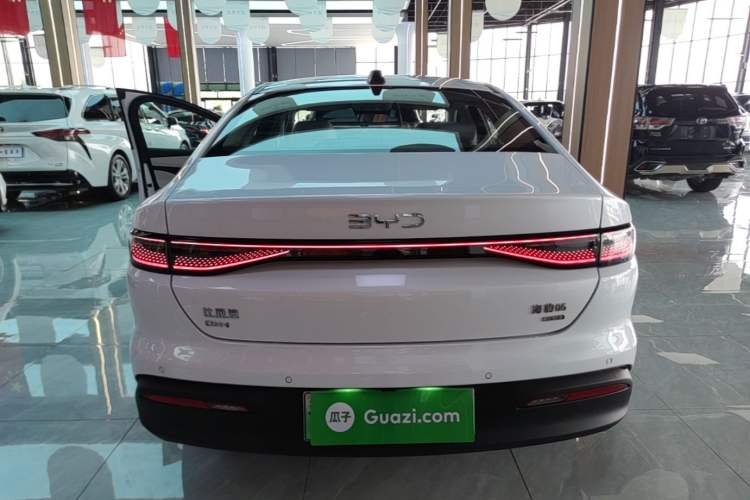 Used BYD Seal 05 DM-i 2025 DM-i Intelligent Drive 120KM Flagship Model Rear