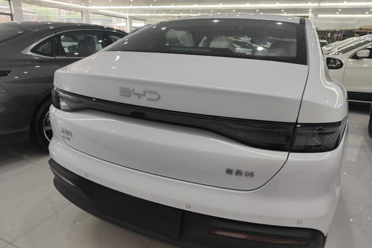 Used BYD Seal 05 DM-i 2025 DM-i Smart Drive 55KM Luxury Model Rear