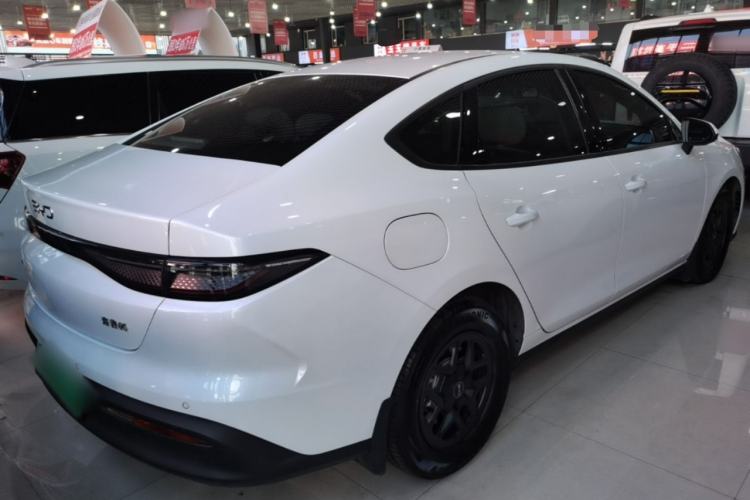 Used BYD Seal 05 DM-i 2025 DM-i Smart Drive 55KM Luxury Model Rear Right 45 Deg