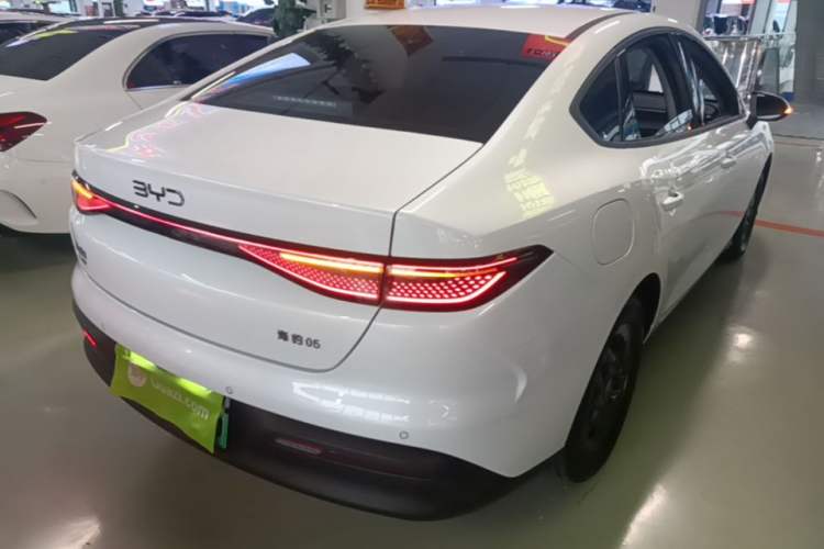 Used BYD Seal 05 DM-i 2025 DM-i Smart Drive 55KM Luxury Model Rear Right 45 Deg