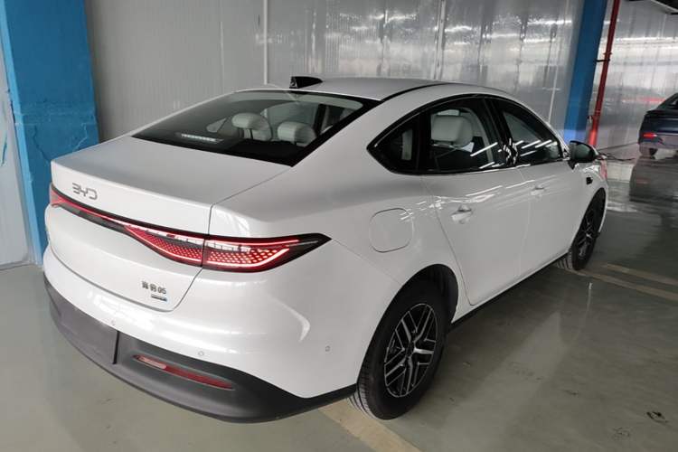 Used BYD Seal 05 DM-i 2025 DM-i Intelligent Drive 120KM Flagship Model Rear Right 45 Deg