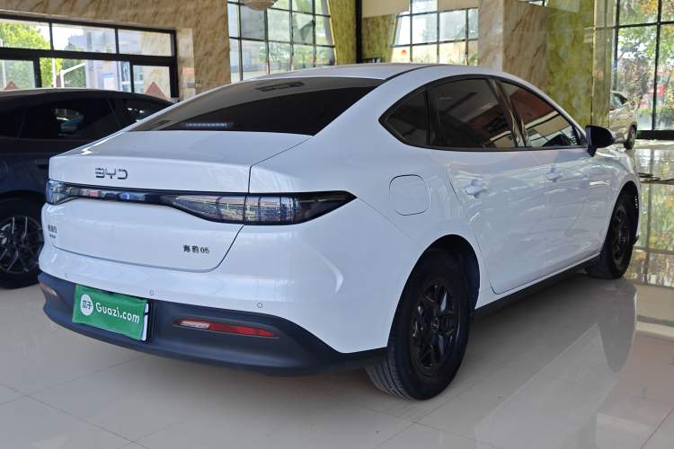 Used BYD Seal 05 DM-i 2025 DM-i Smart Drive 55KM Luxury Model Rear Right 45 Deg
